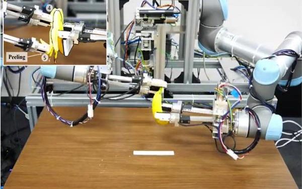 robot that can peel a banana