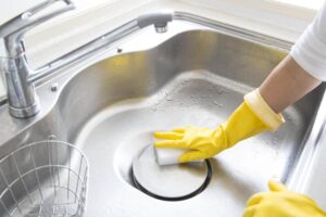 The best way to wash your kitchen sink